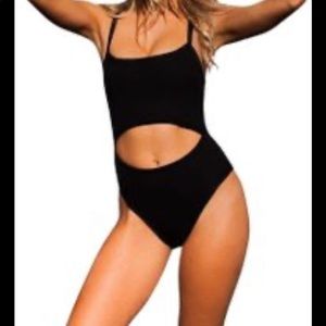 Chloe Rose One Pice Size XS